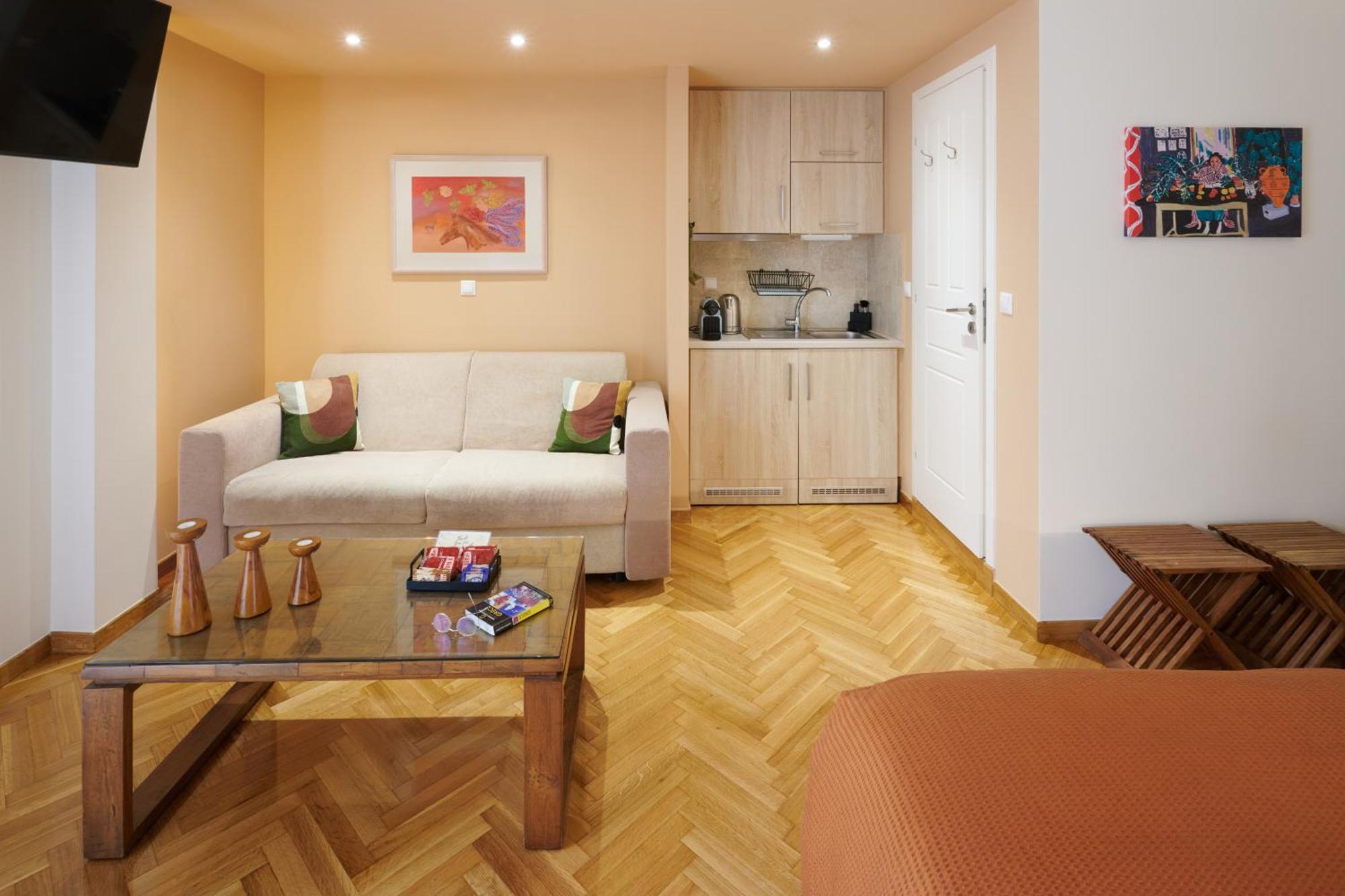 Rastoni Athens Suites Near Acropolis Экстерьер фото